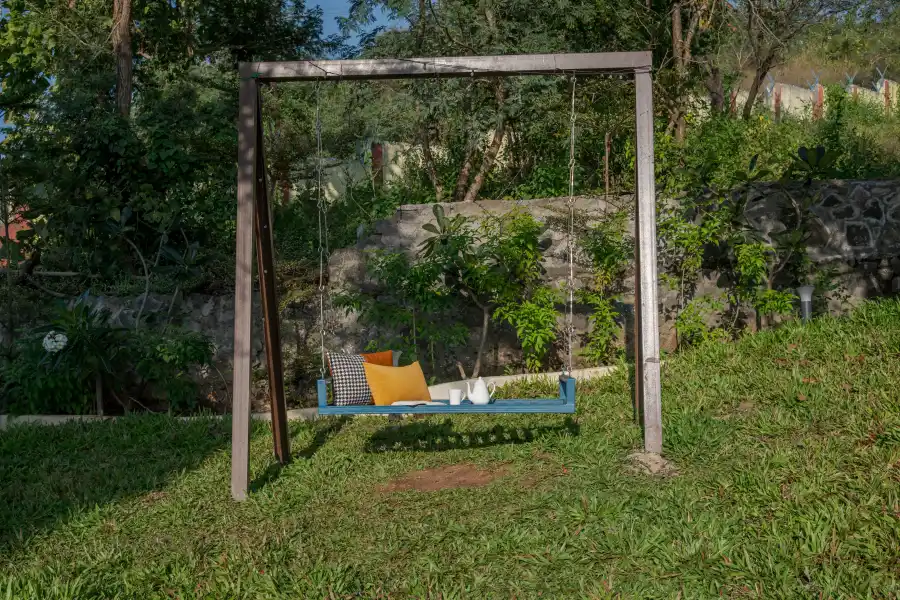SaffronStays Belvedere Lakehouse, Pune