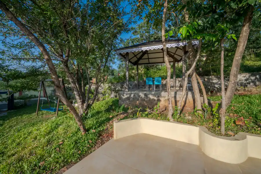 SaffronStays Belvedere Lakehouse, Pune