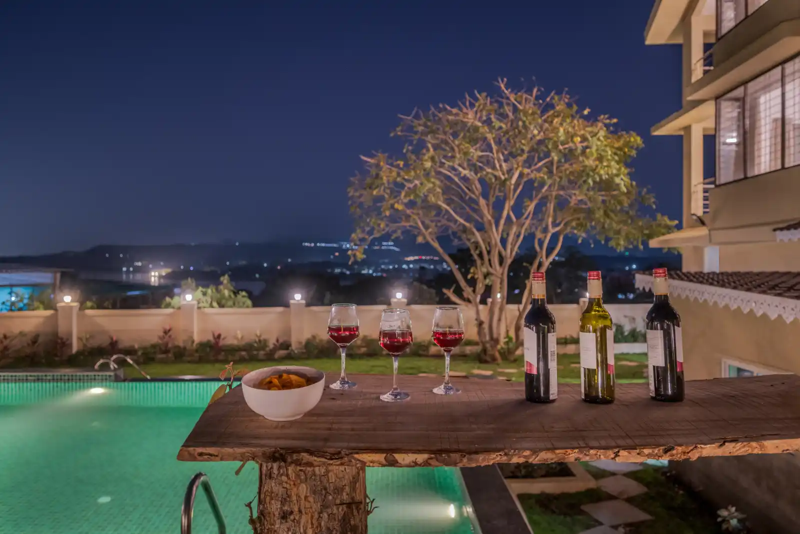 SaffronStays Belvedere Lakehouse, Pune
