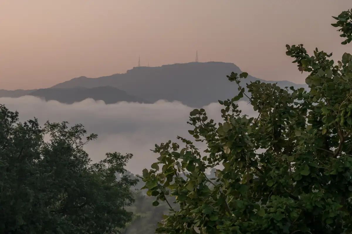 SaffronStays Belvedere Lakehouse, Pune