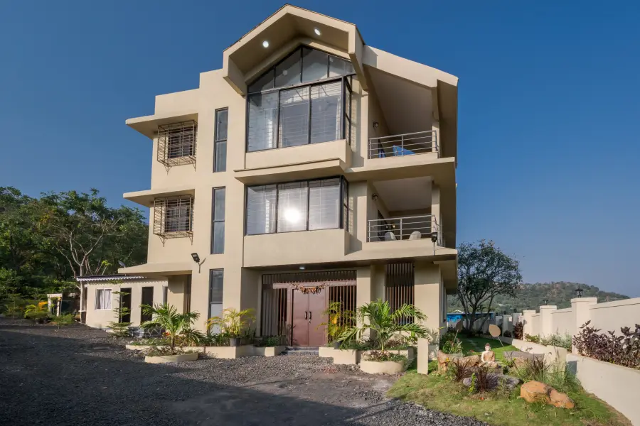 SaffronStays Belvedere Lakehouse, Pune