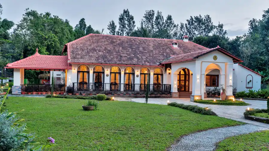 SaffronStays Biccode Woodside, Belur