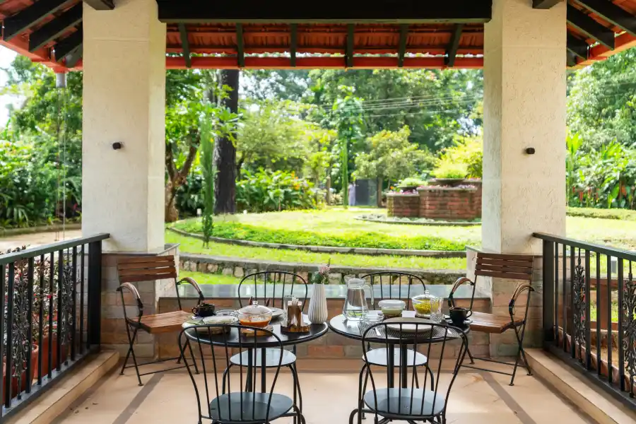 SaffronStays Biccode Woodside, Belur