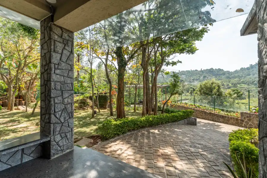 SaffronStays Blooming Stone, Kotagiri