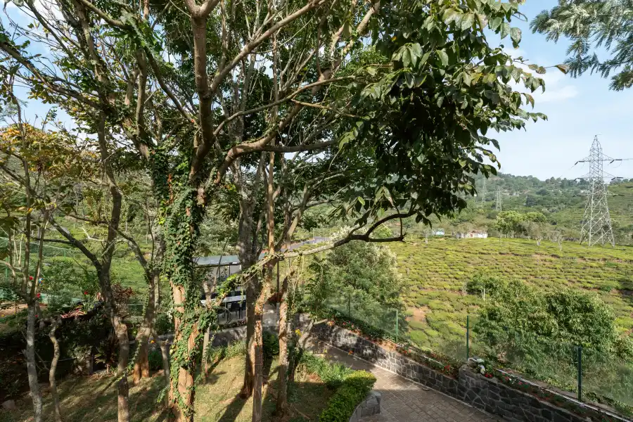 SaffronStays Blooming Stone, Kotagiri