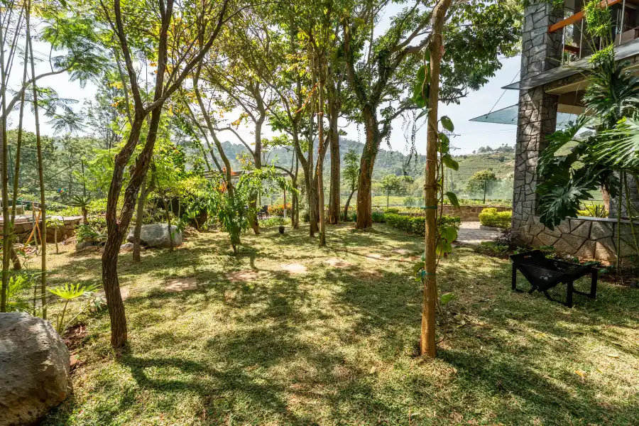 SaffronStays Blooming Stone, Kotagiri