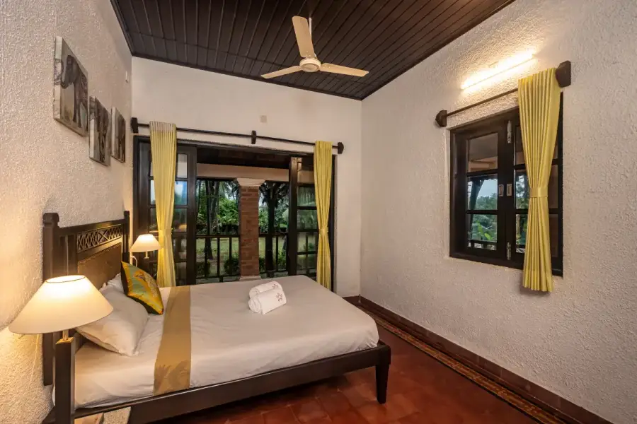 SaffronStays Blue Flag, Hejamady