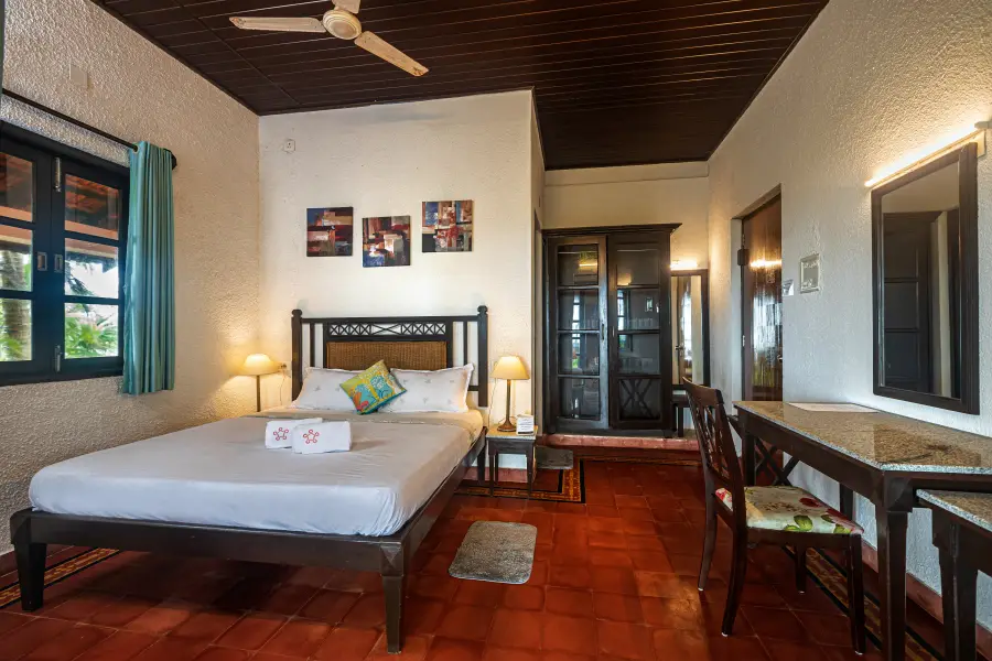 SaffronStays Blue Flag, Hejamady