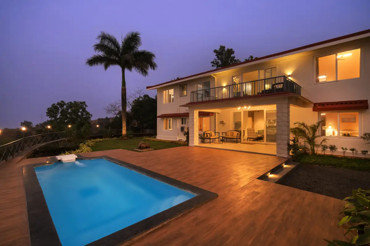 SaffronStays Blue Infinitum, Pawna