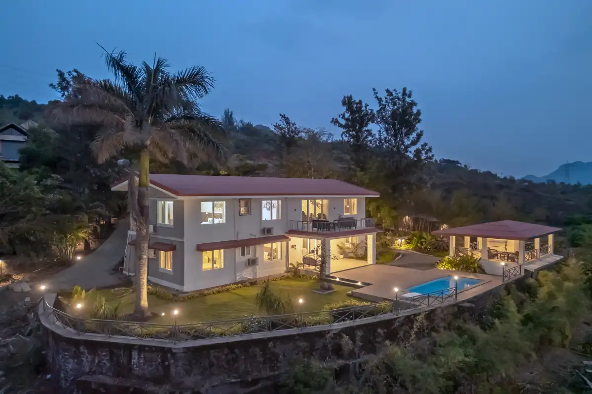 SaffronStays Blue Infinitum, Pawna