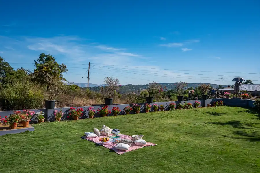 SaffronStays Blueberry, Panchgani