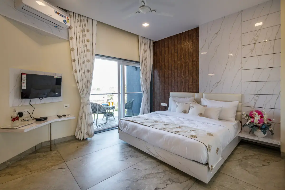 SaffronStays Blueberry, Panchgani
