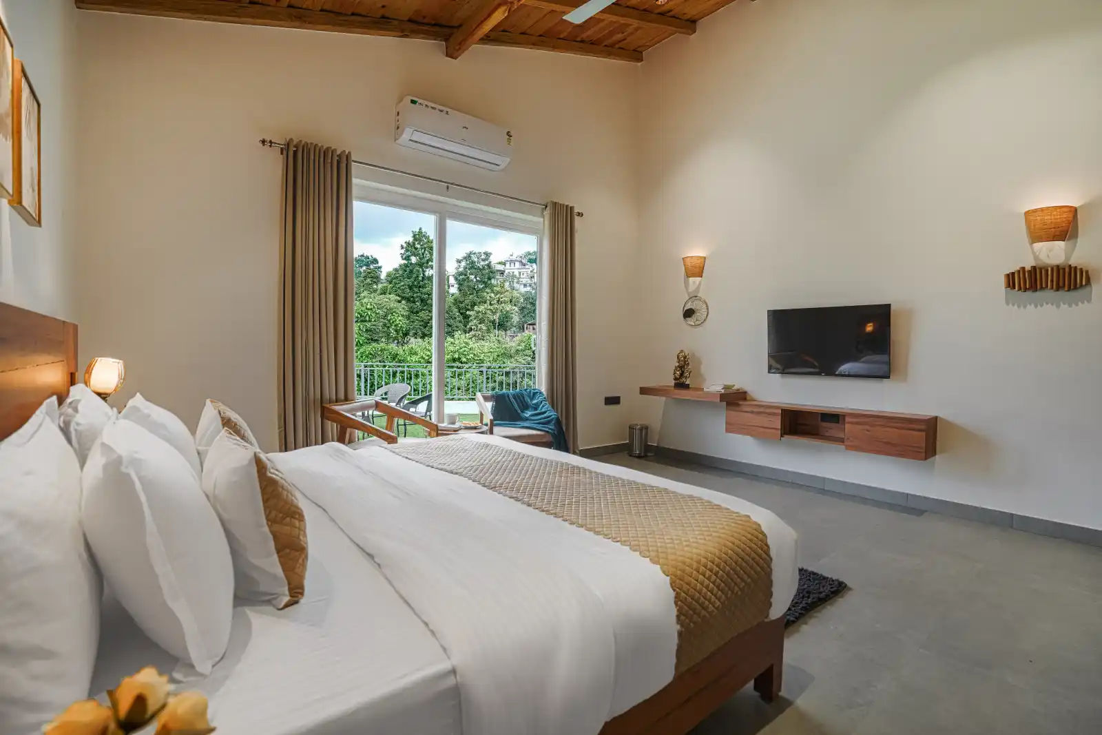 SaffronStays Bourbon, Bhimtal