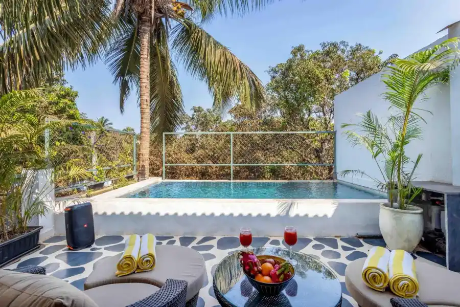 SaffronStays brings, Assagao
