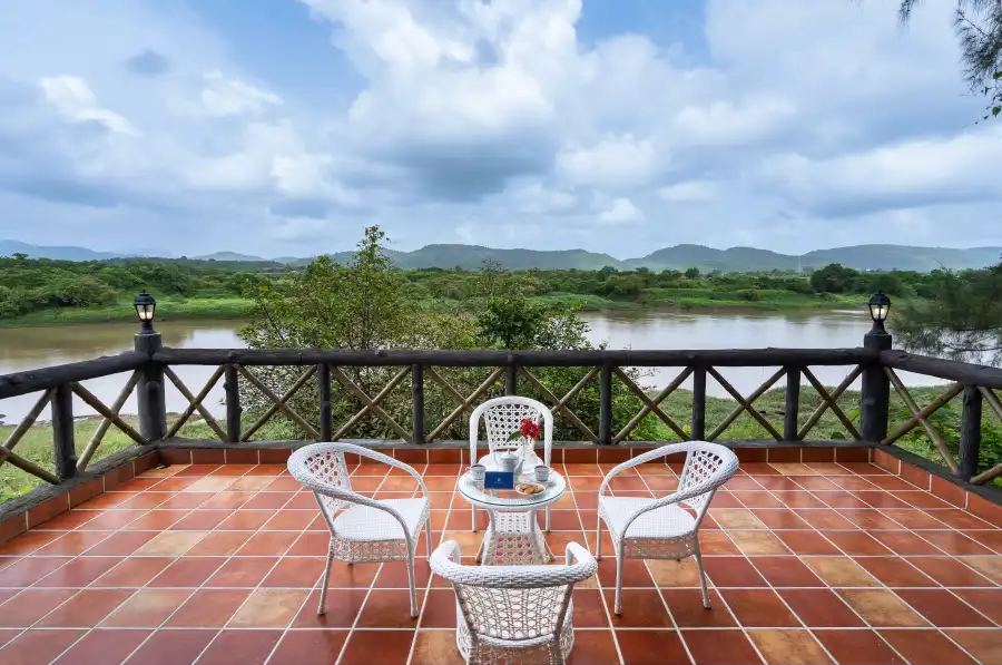SaffronStays Cabin, Palghar