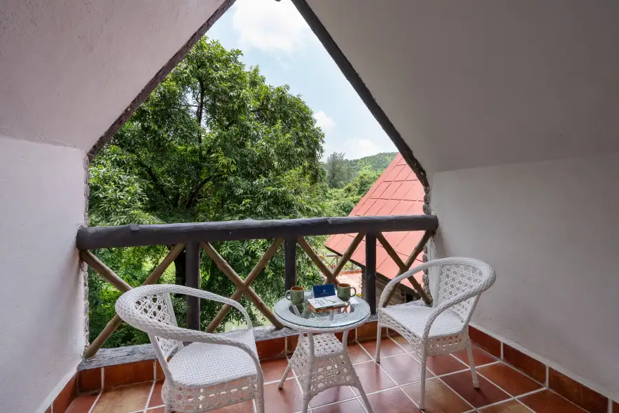 SaffronStays Cabin, Palghar