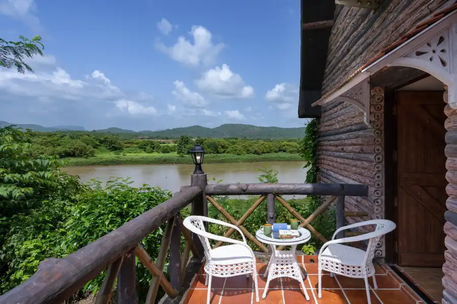 SaffronStays Cabin, Palghar