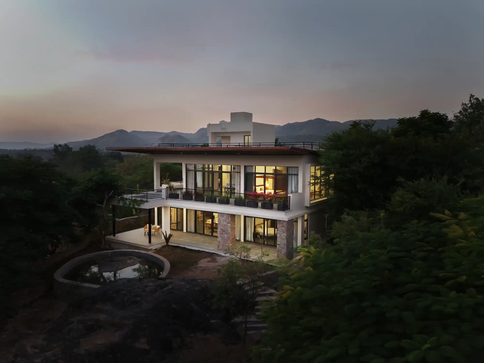 SaffronStays Camelot, Udaipur