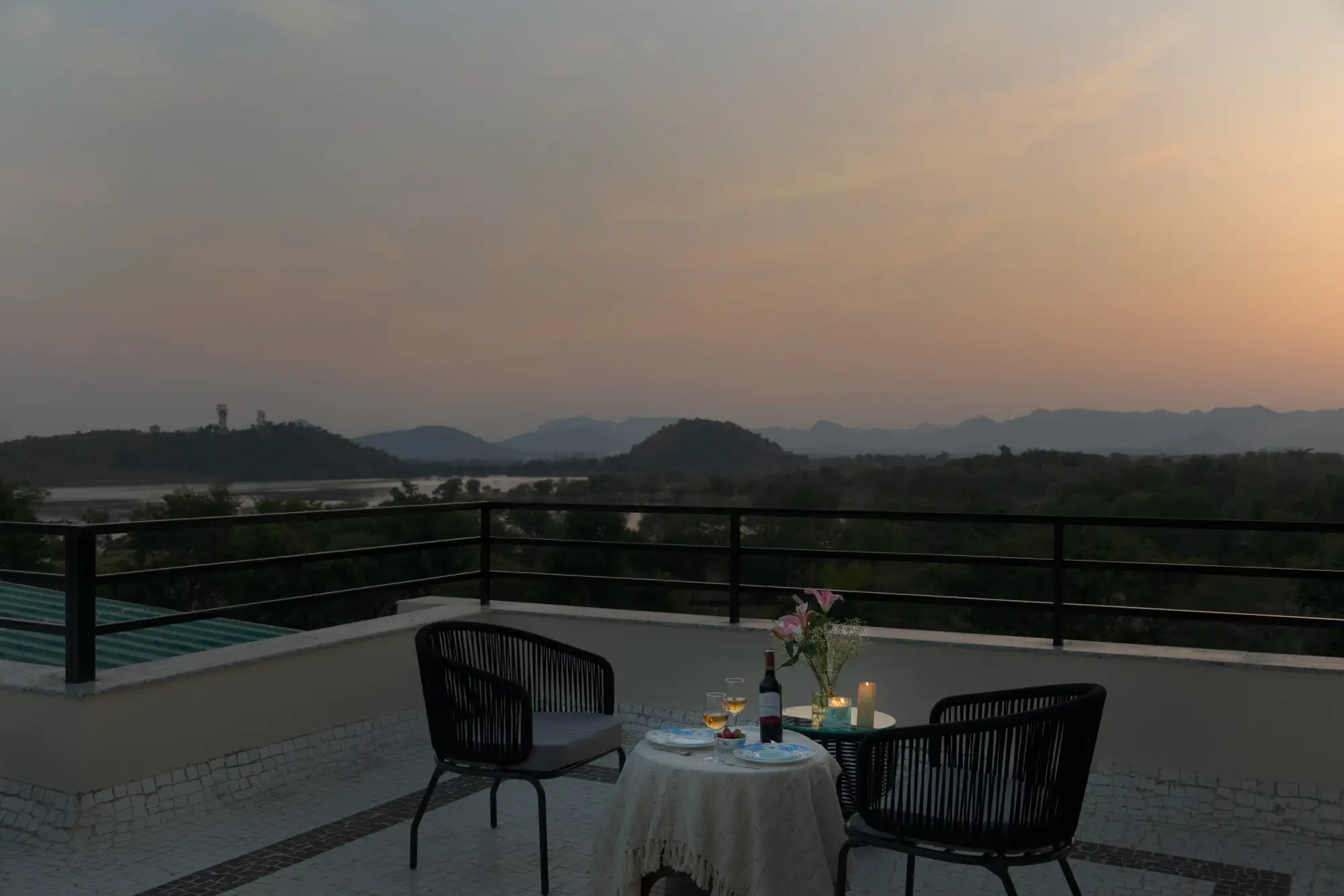 SaffronStays Camelot, Udaipur