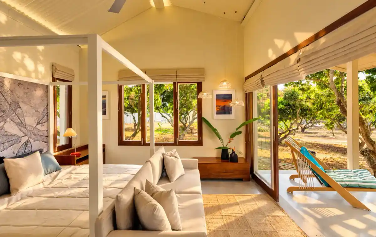 SaffronStays Chandra Amara, Bangalore