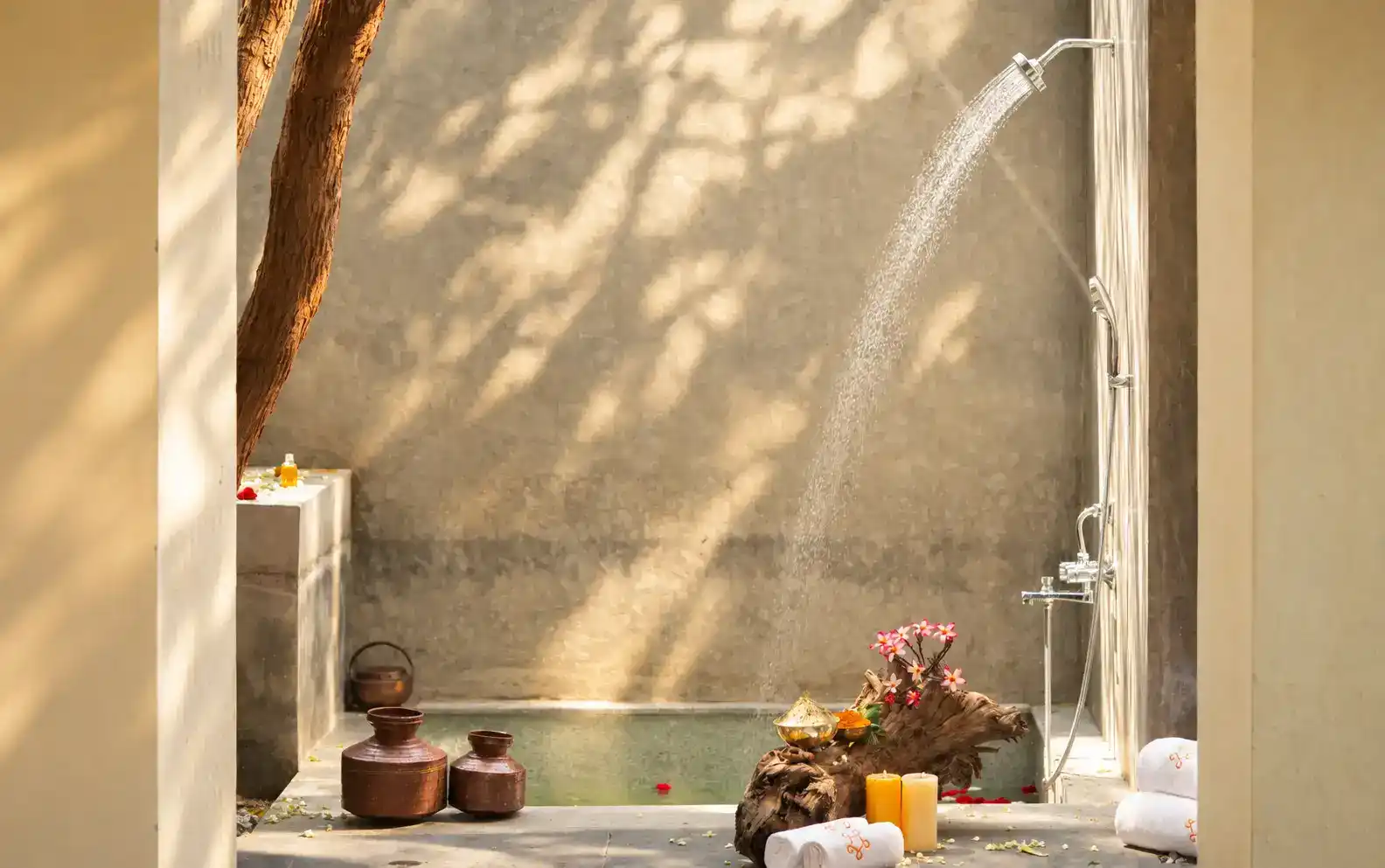 SaffronStays Chandra Amara, Bangalore