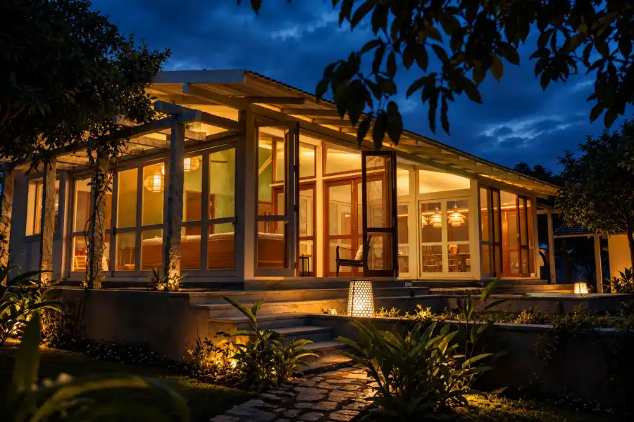 SaffronStays Chandra Amara, Bangalore