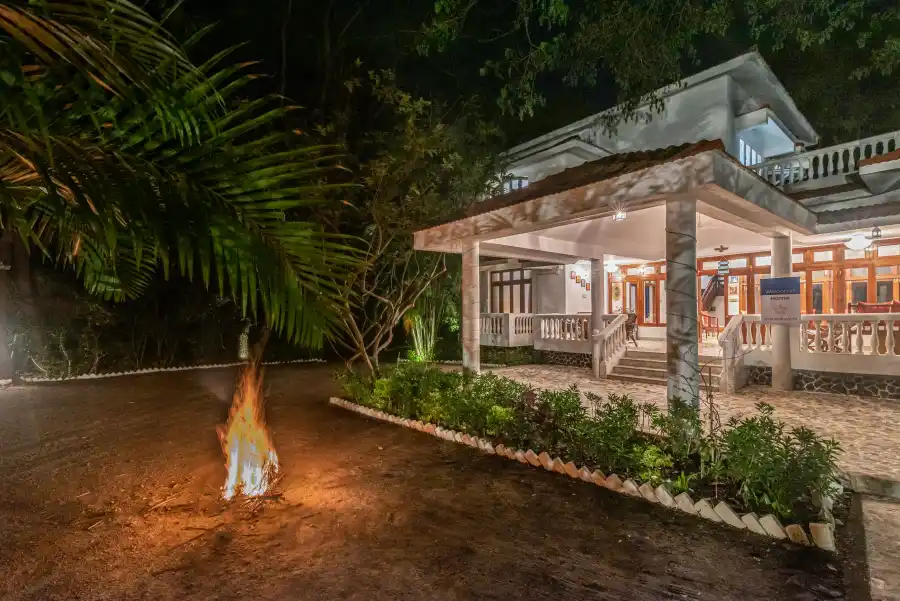 SaffronStays Chikoo Wadi, Palghar