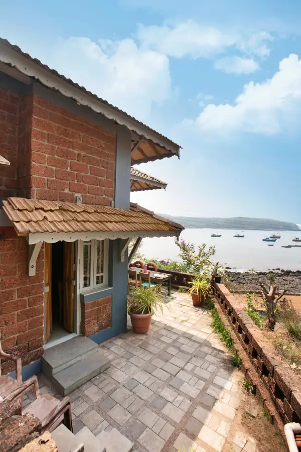SaffronStays Crescent Bay, Palshet, Ratnagiri