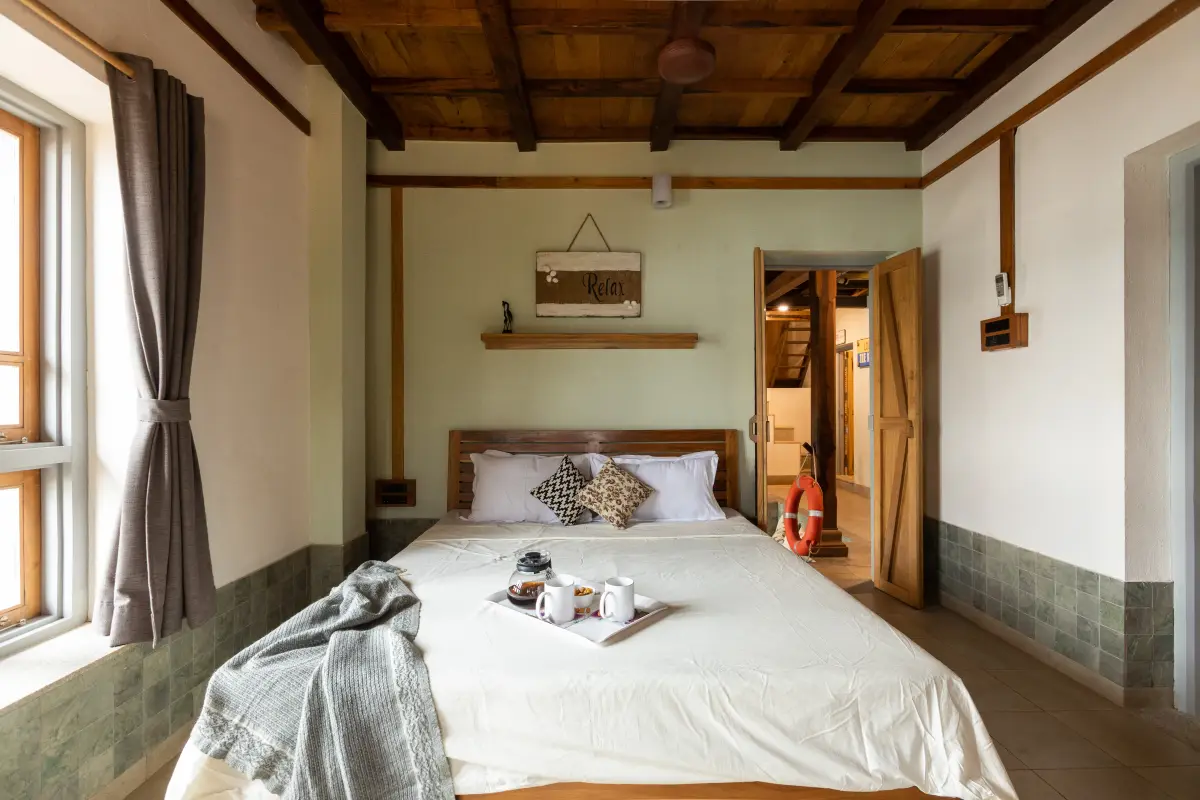 SaffronStays Crescent Bay, Palshet, Ratnagiri