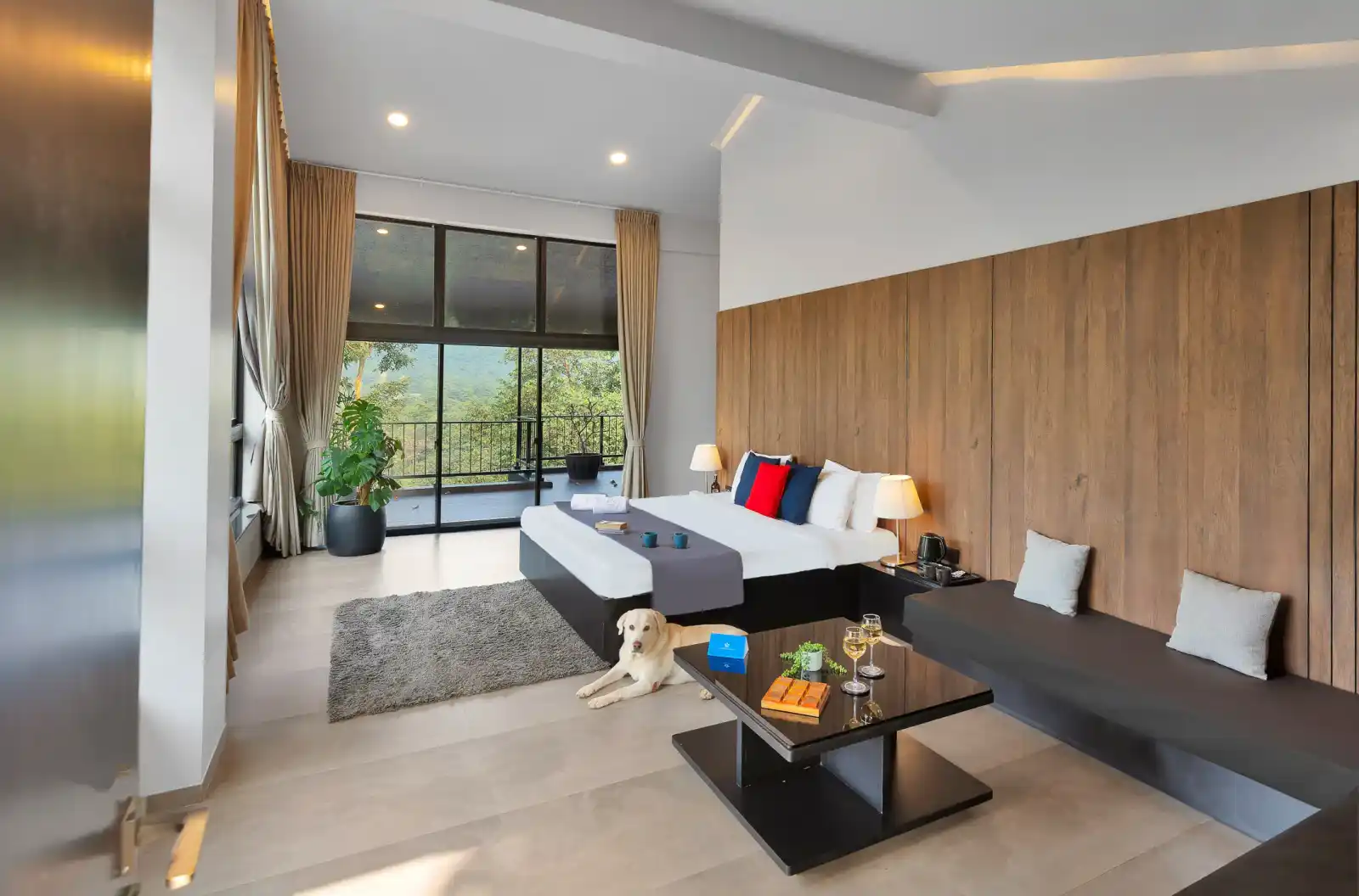 SaffronStays Earl Grey, Khopoli