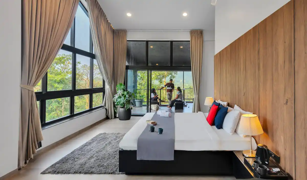 SaffronStays Earl Grey, Khopoli