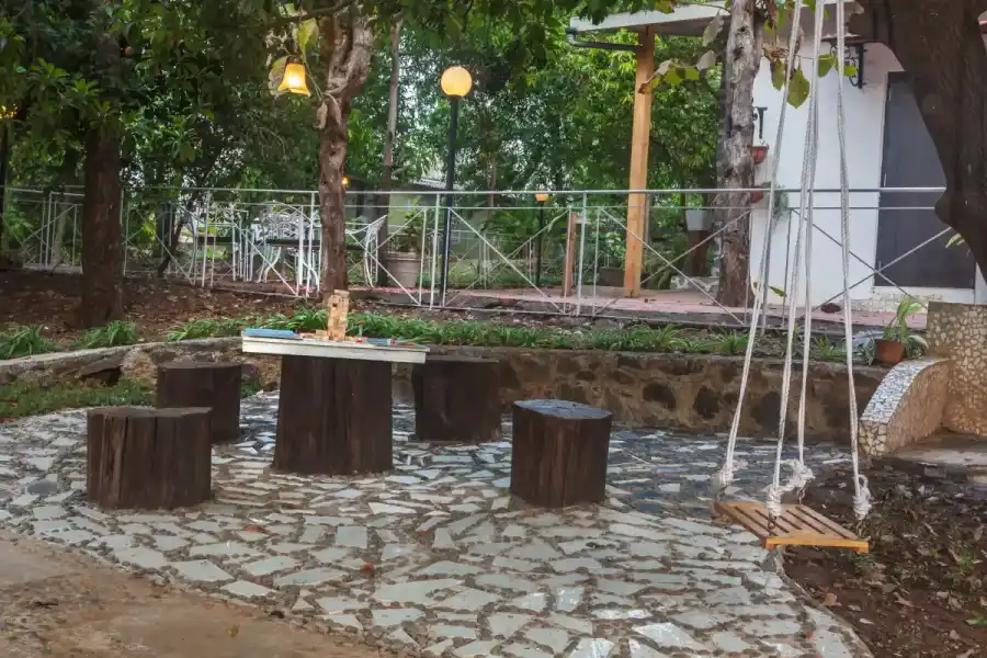 SaffronStays Elfreda, Vikramgad