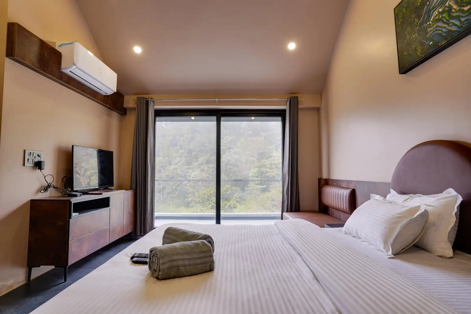 SaffronStays Elysian, Dehradun