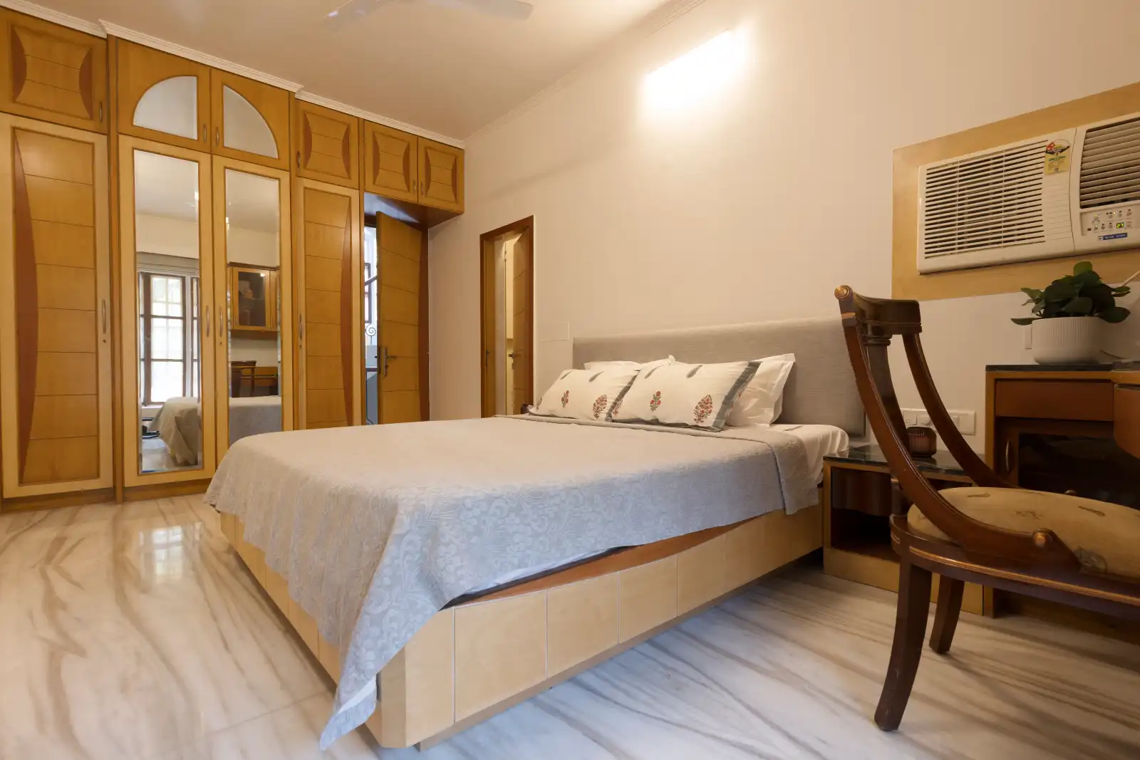 SaffronStays Emalyn, Mumbai