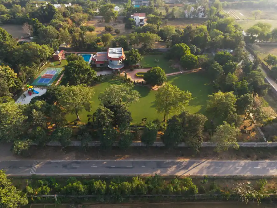 SaffronStays Emerald Farms, Sohna
