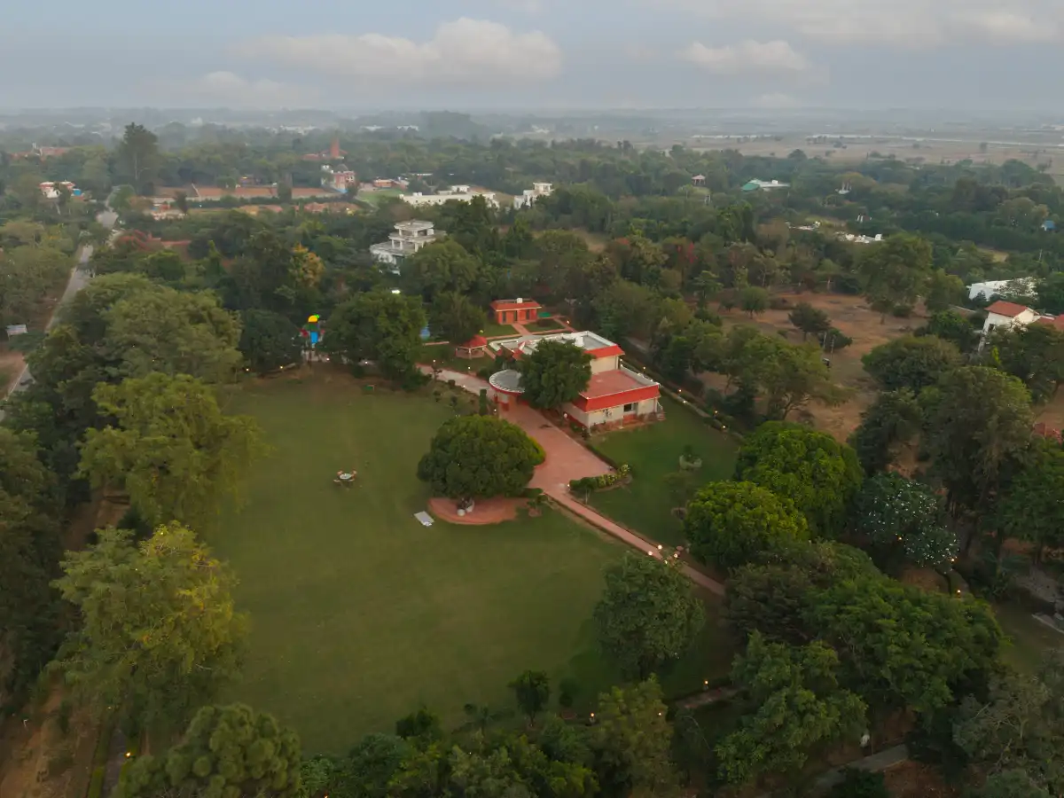 SaffronStays Emerald Farms, Sohna
