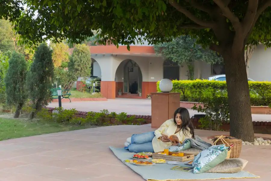SaffronStays Emerald Farms, Sohna