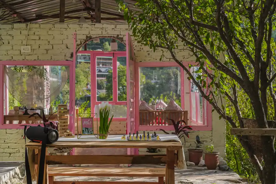 SaffronStays Fairytale Villa, Tirthan Valley