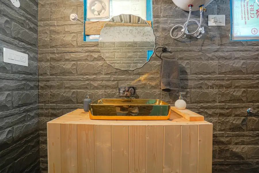 SaffronStays Fairytale Villa, Tirthan Valley