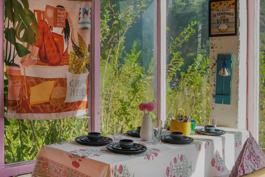 SaffronStays Fairytale Villa, Tirthan Valley