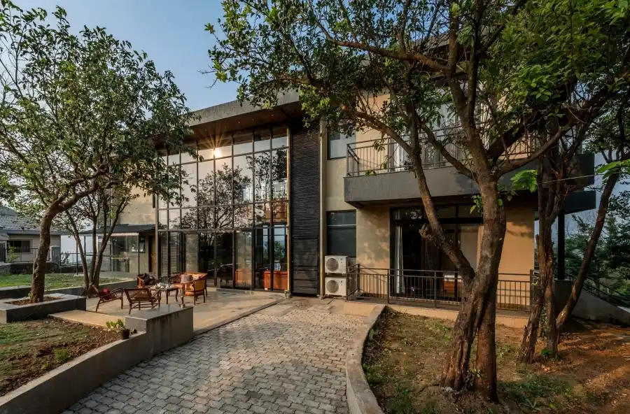 SaffronStays Falcon Hill, Lonavala