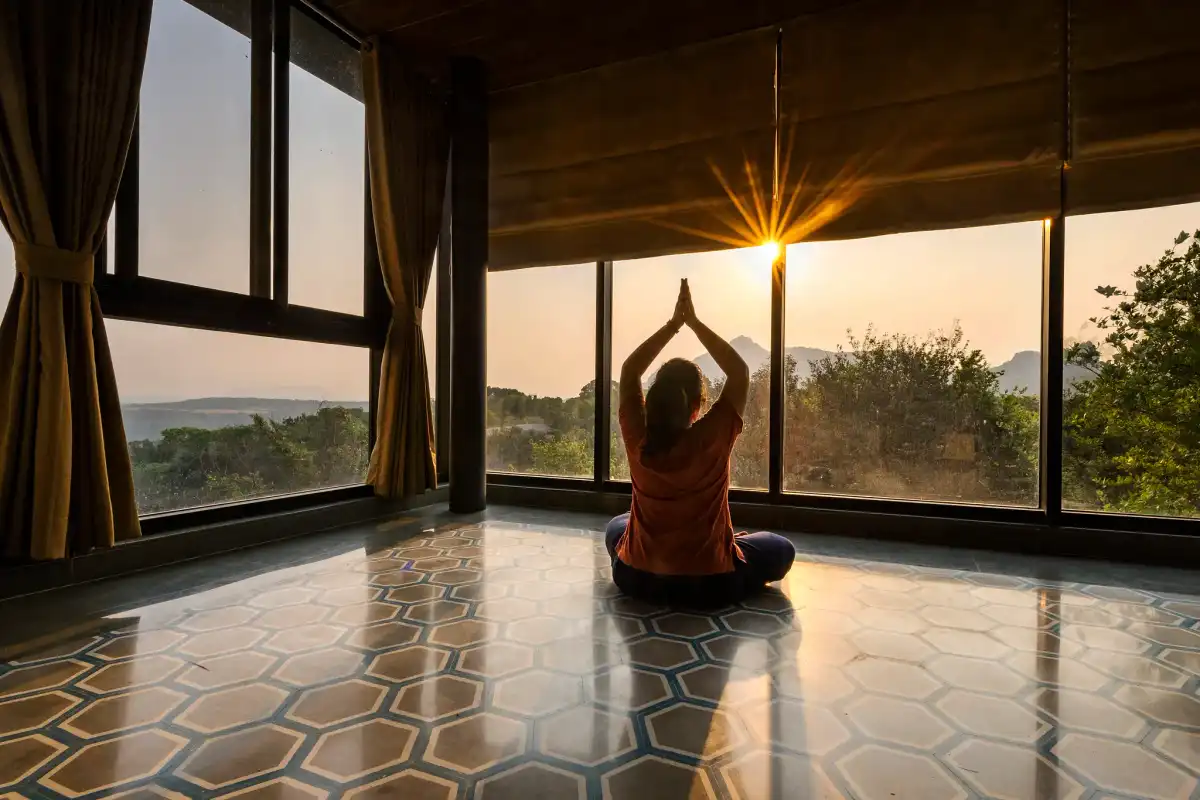 SaffronStays Falcon Hill, Lonavala