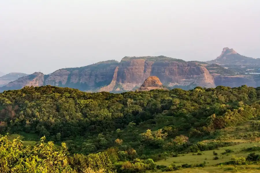 SaffronStays Falcon Hill, Lonavala
