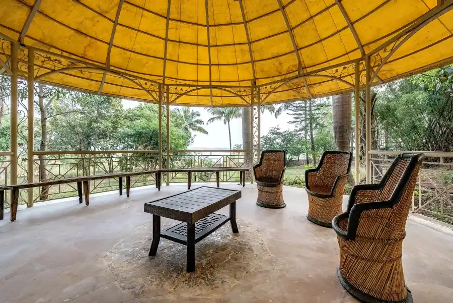 SaffronStays Foresta By, Kamshet