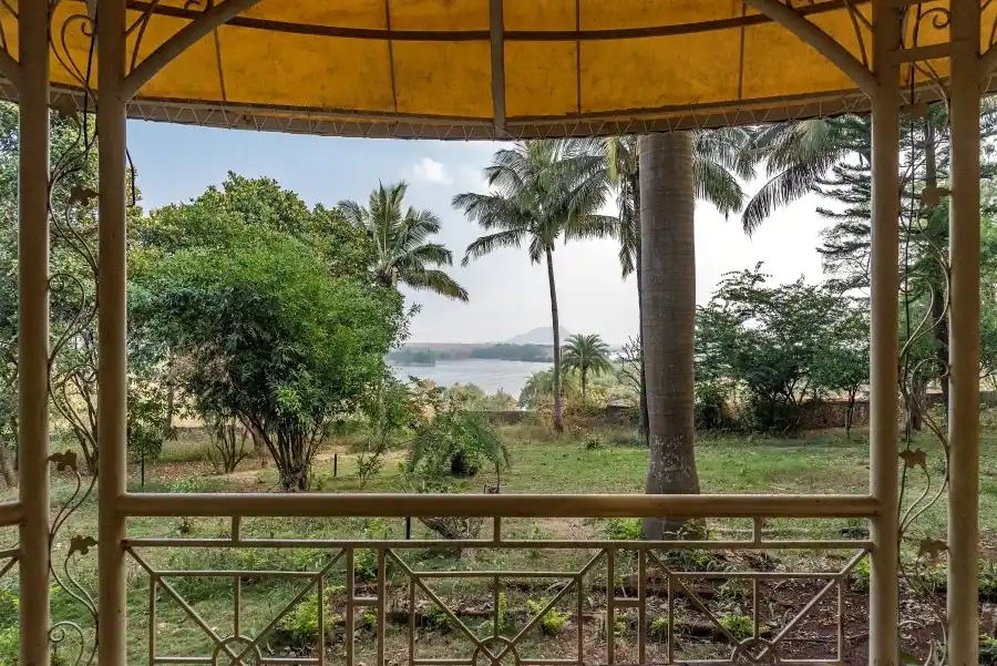 SaffronStays Foresta By, Kamshet