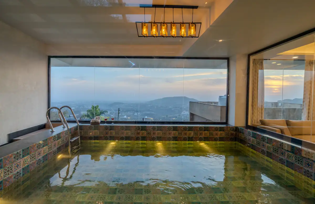 SaffronStays Glasscape, Dehradun
