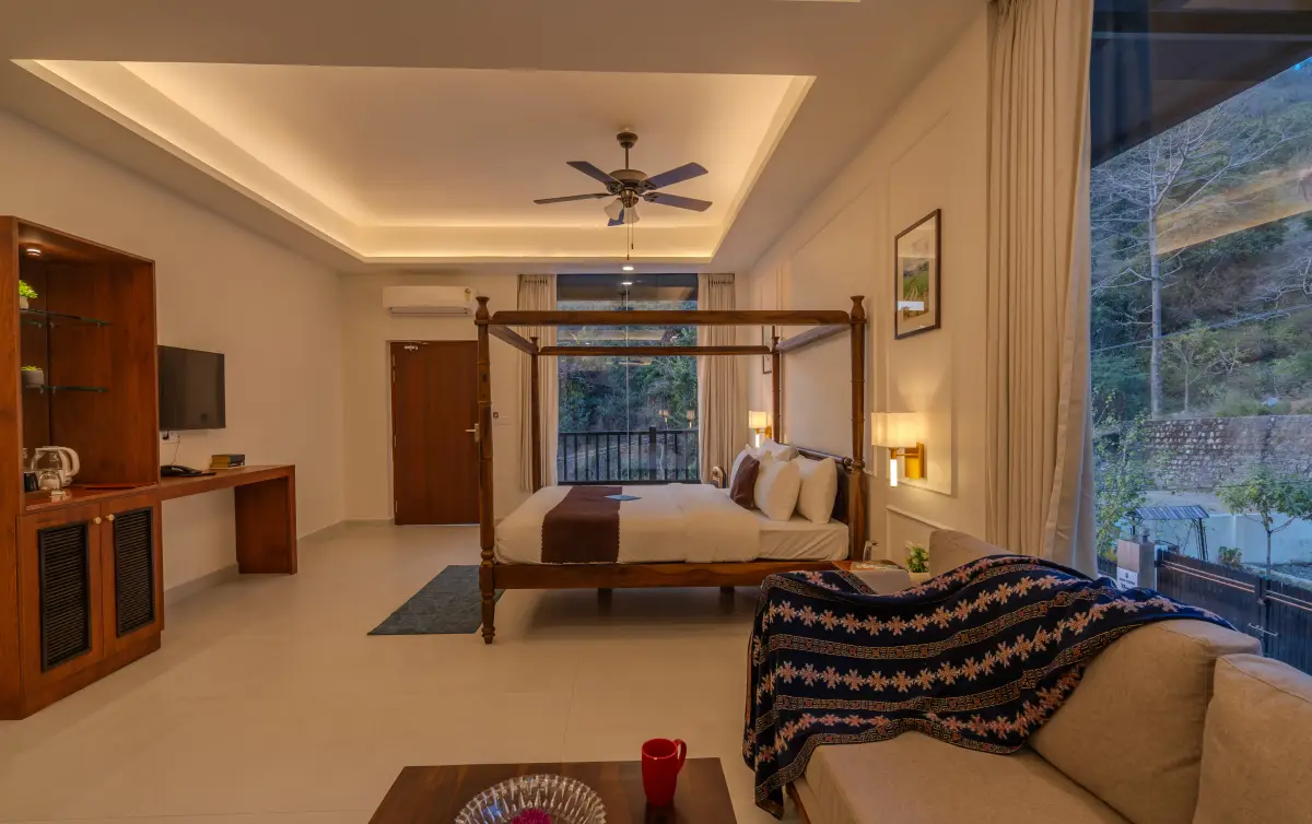 SaffronStays Glasscape, Dehradun