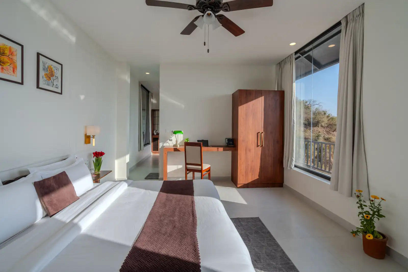 SaffronStays Glasscape, Dehradun