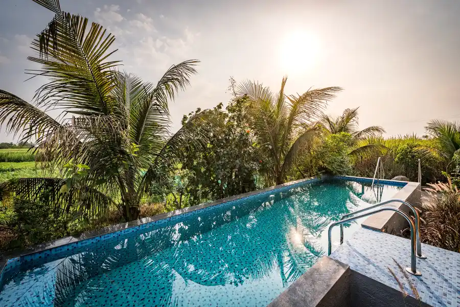 SaffronStays Happy Fields, Pune