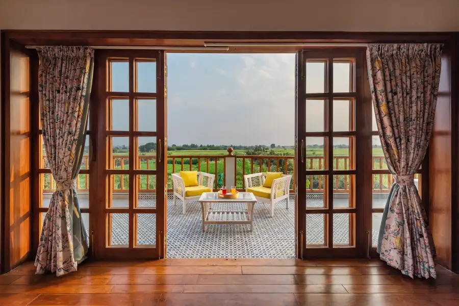 SaffronStays Happy Fields, Pune